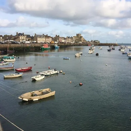 Au Fil De L'eau Le Vast