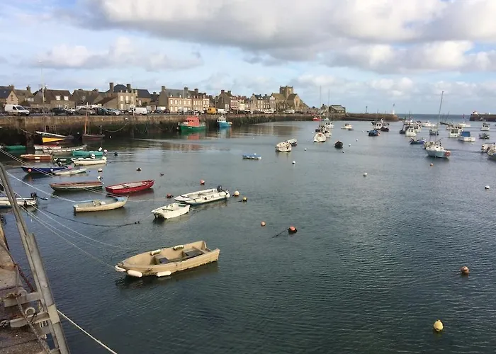 Au Fil De L'eau Le Vast